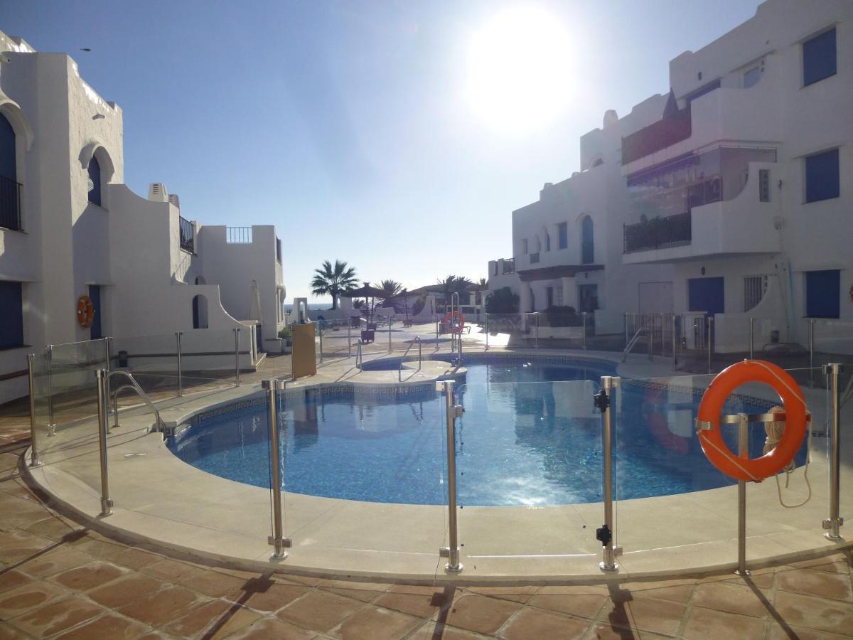 28 Mikonos Playa In Puerto De La Duquesa 2 Bed 2 Bath Apartment Ideally Located To The Beach & Marina Castillo de Sabinillas Eksteriør billede